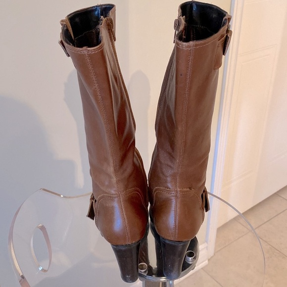 Diba Genuine Leather rustic boots 👢 in cognac / dark tan & ant. brass buckles. - Picture 2 of 7